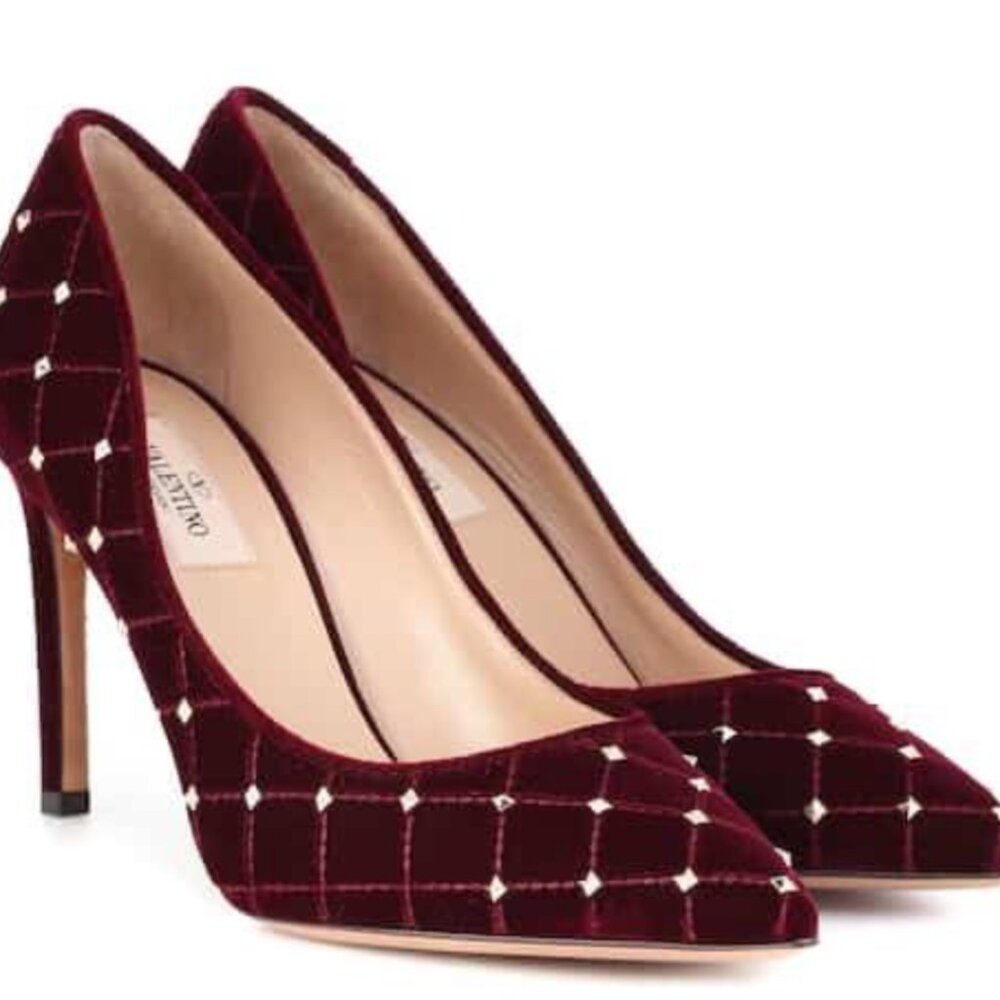Valentino Rockstud Spike Point Toe Pumps in Burgundy Velvet 100mm